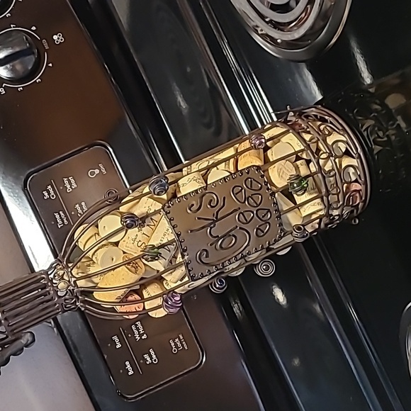 Kitchen Cork Holder - Picture 4 of 4